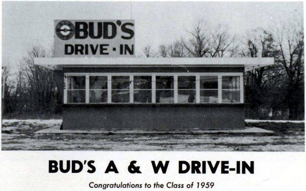 A&W Restaurant - Tecumseh - 809 W Chicago Rd 4